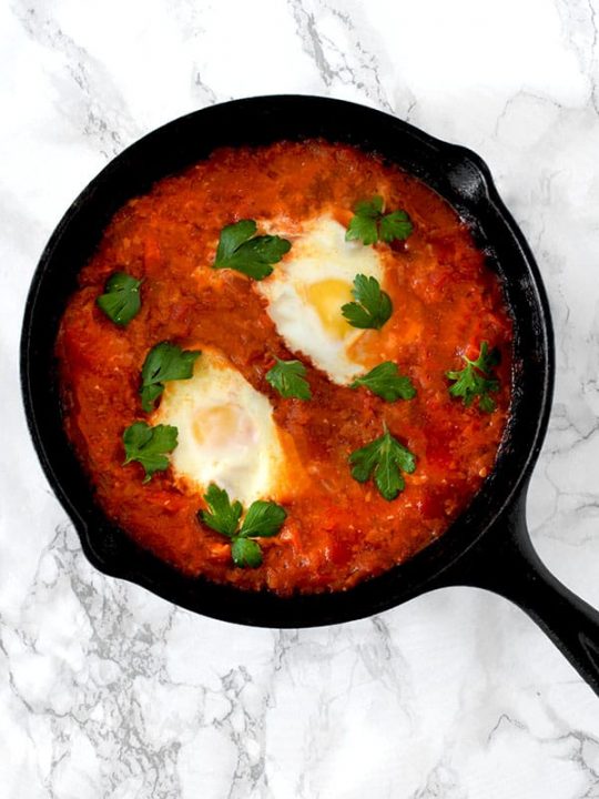 Birdseye view of authentic Israeli shakshuka